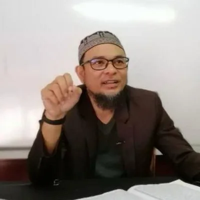Ustaz Azlizan Mohd Nayan, Scholarly Advisor